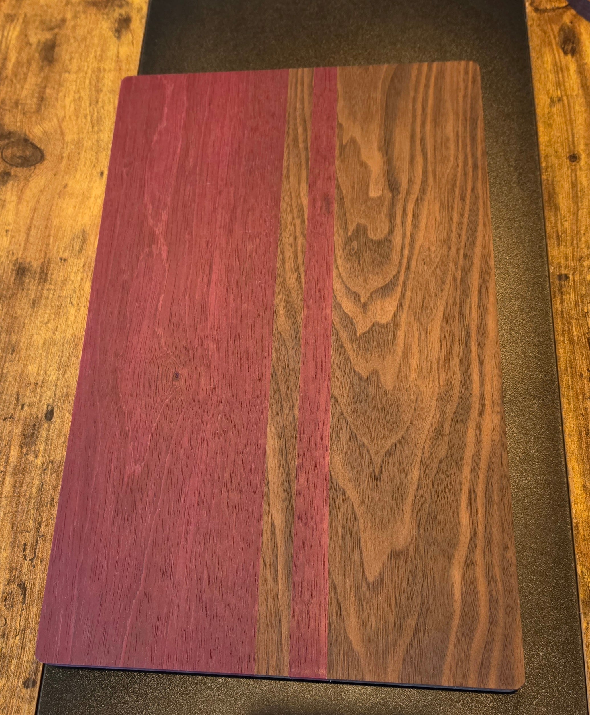 Wooden Cutting Board with Walnut and Purpleheart 16x10